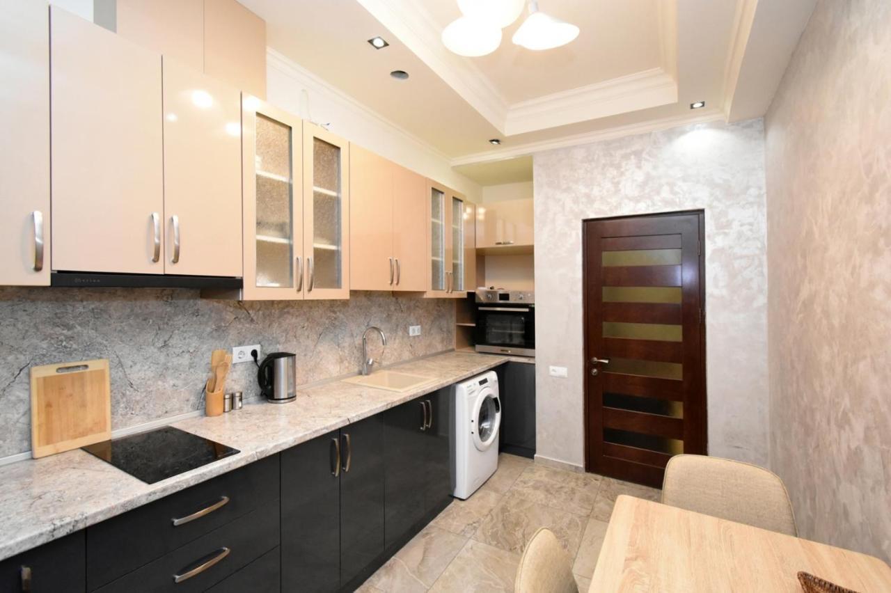 Ferienwohnung Malibu Erivan Exterior foto